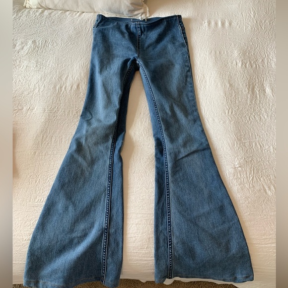 Free People Just Float On Flare Jeans - Picture 3 of 5